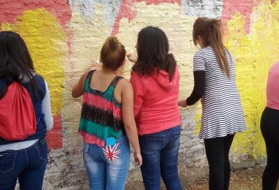 PIE Linares ofreció taller de graffitis para usuarios del Programa